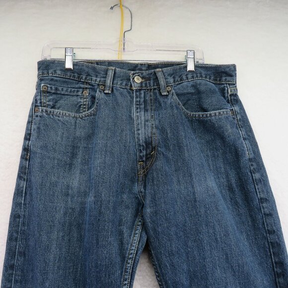Levis 505 Jeans Mens Size 34 x 34 Medium Wash  Blue Denim Straight Leg - Picture 2 of 9